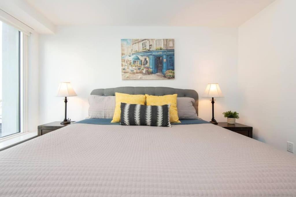 Apartment Sleeps 9 Three Bedroom Heart Of Downtown Angeles *
